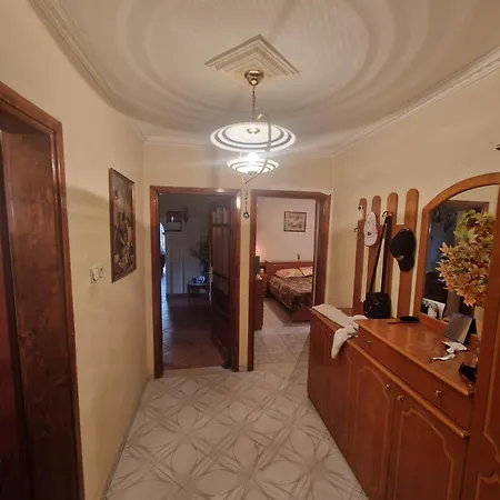 Appartamento Artur Gjirokastër